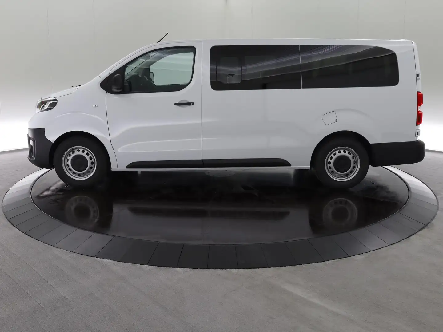 Toyota Proace Verso 2.0 D-4D L2H1 9-persoons incl. BTW excl. BPM Weiß - 2