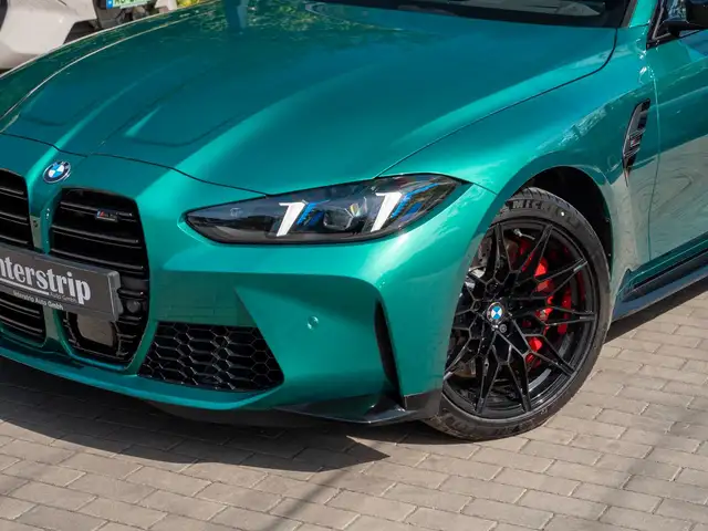 BMW M3 view 7