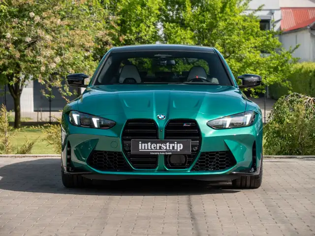 BMW M3 view 2