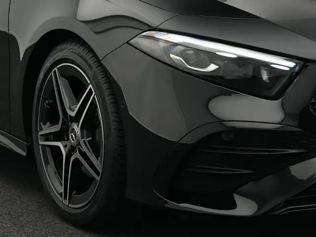 Mercedes-Benz A-Class view 9