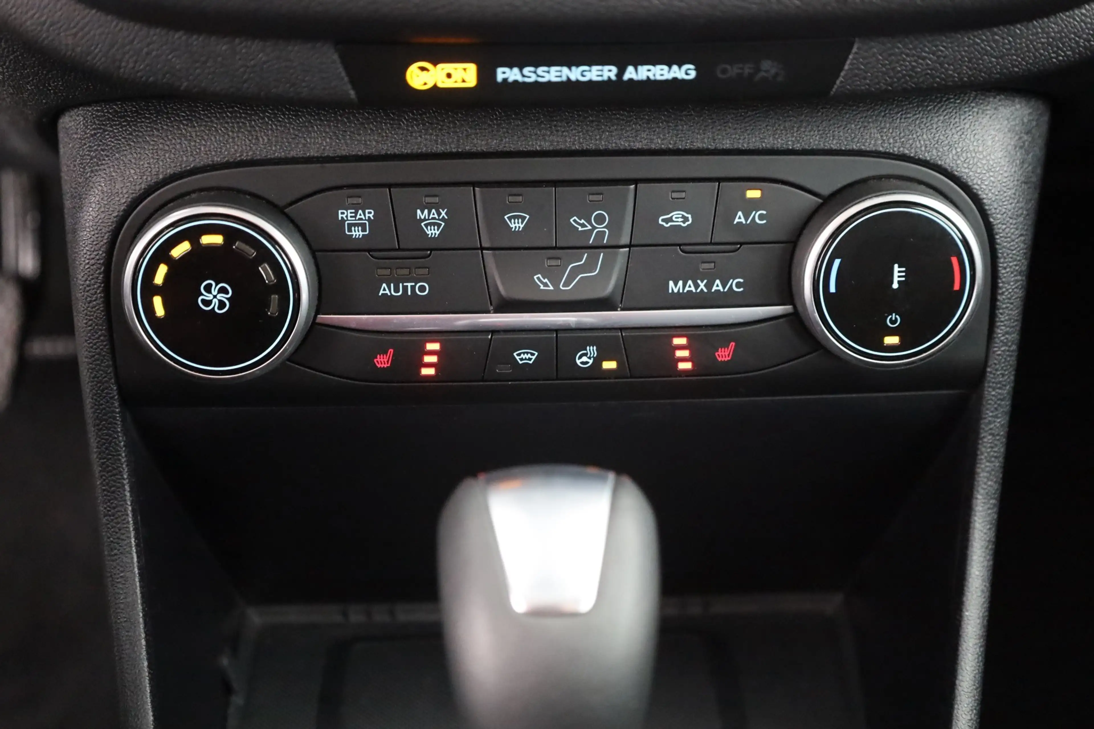Ford Fiesta 1.0 M-Hybrid Titanium LED Navi Tempomat — photo 12
