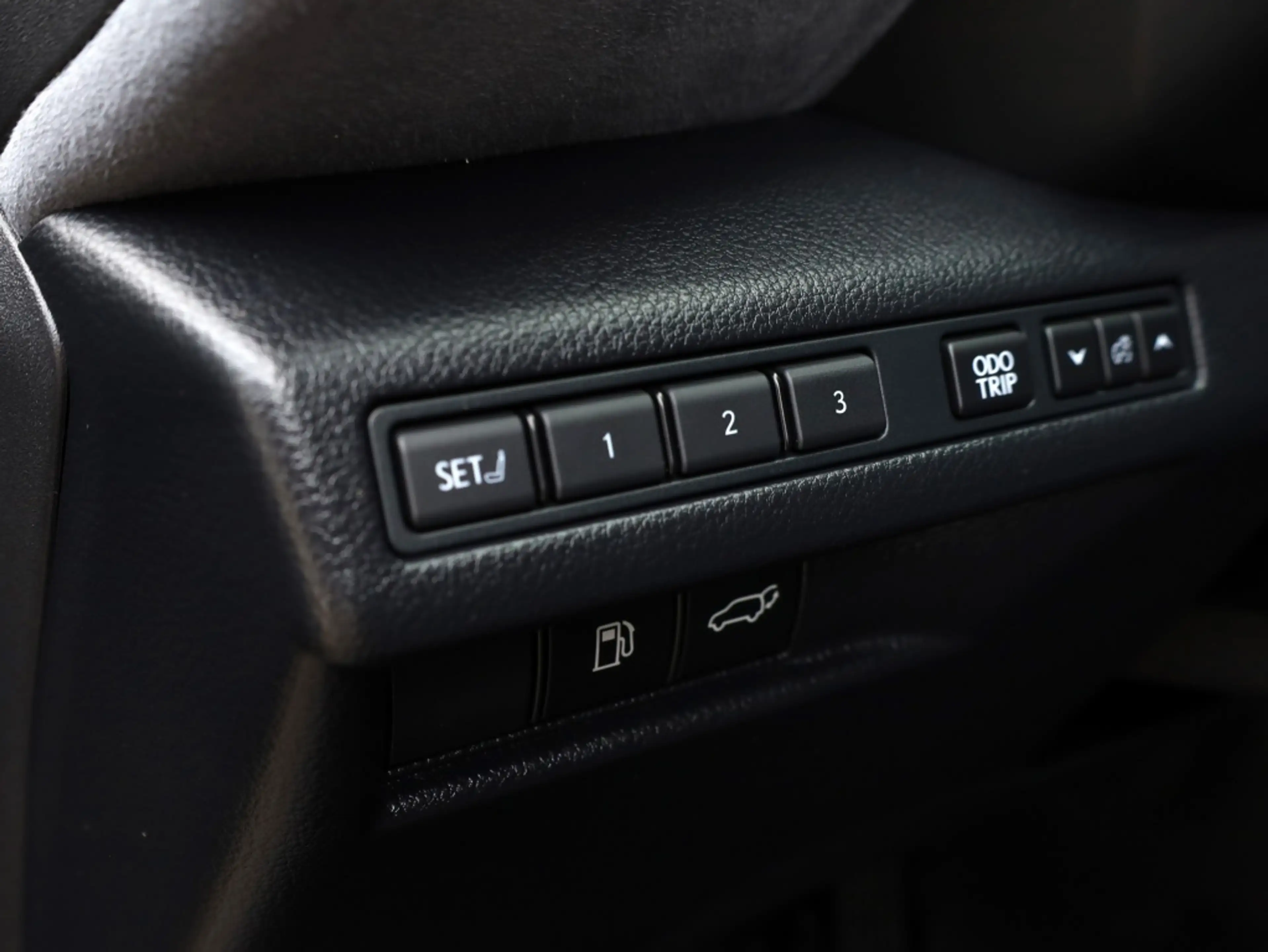 Lexus LBX Cool 2WD | Advanced Pack | Mark Levinson | 360 Cam — photo 18