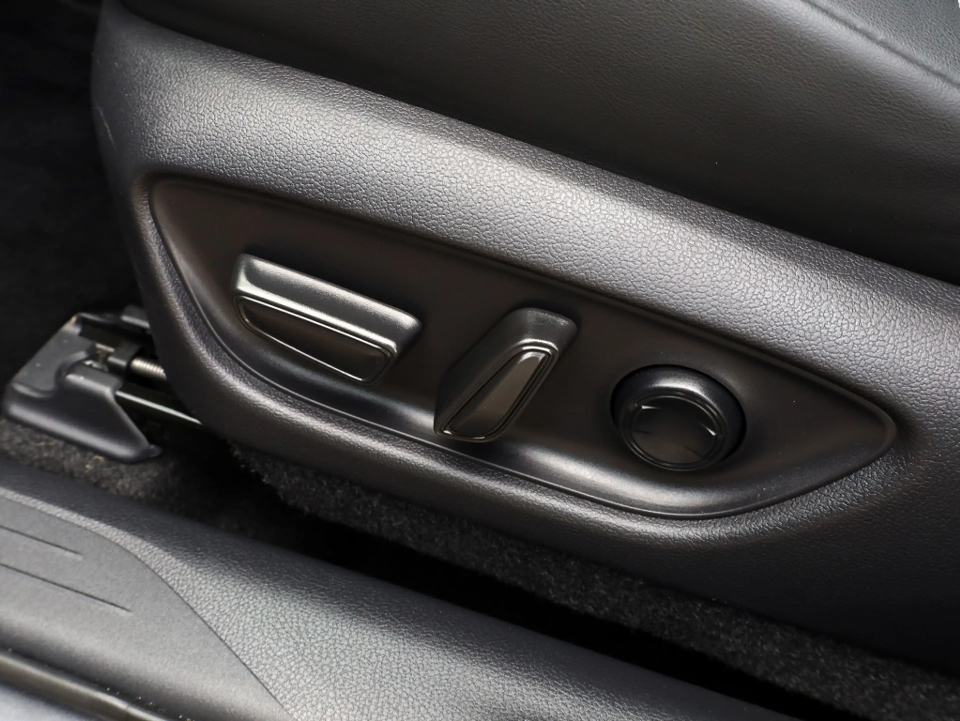 Lexus LBX Cool 2WD | Advanced Pack | Mark Levinson | 360 Cam — photo 15