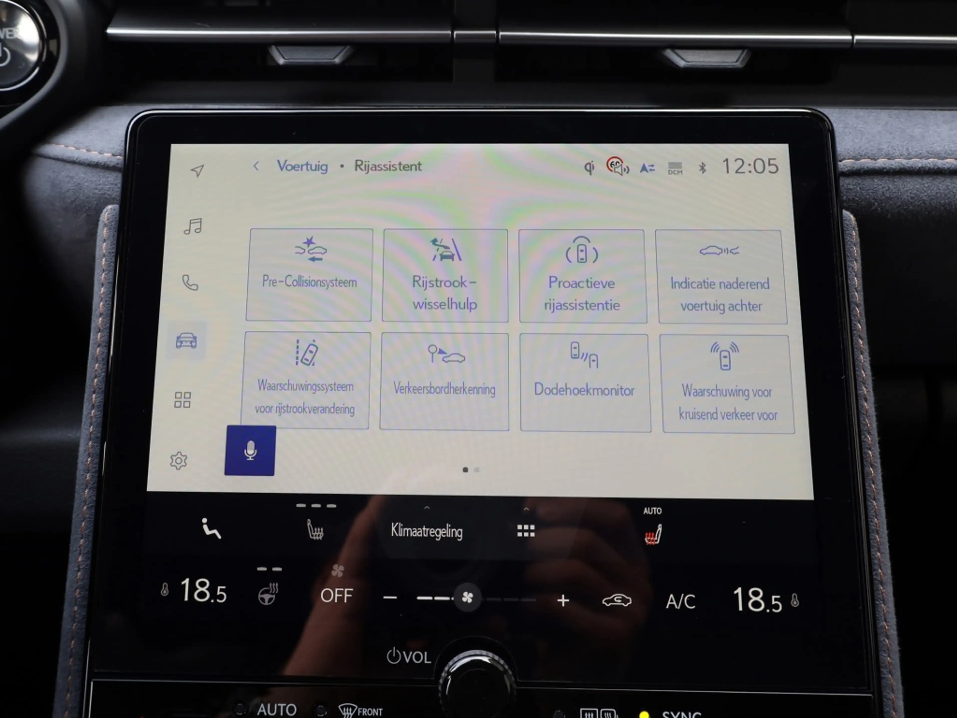 Lexus LBX Cool 2WD | Advanced Pack | Mark Levinson | 360 Cam — photo 31