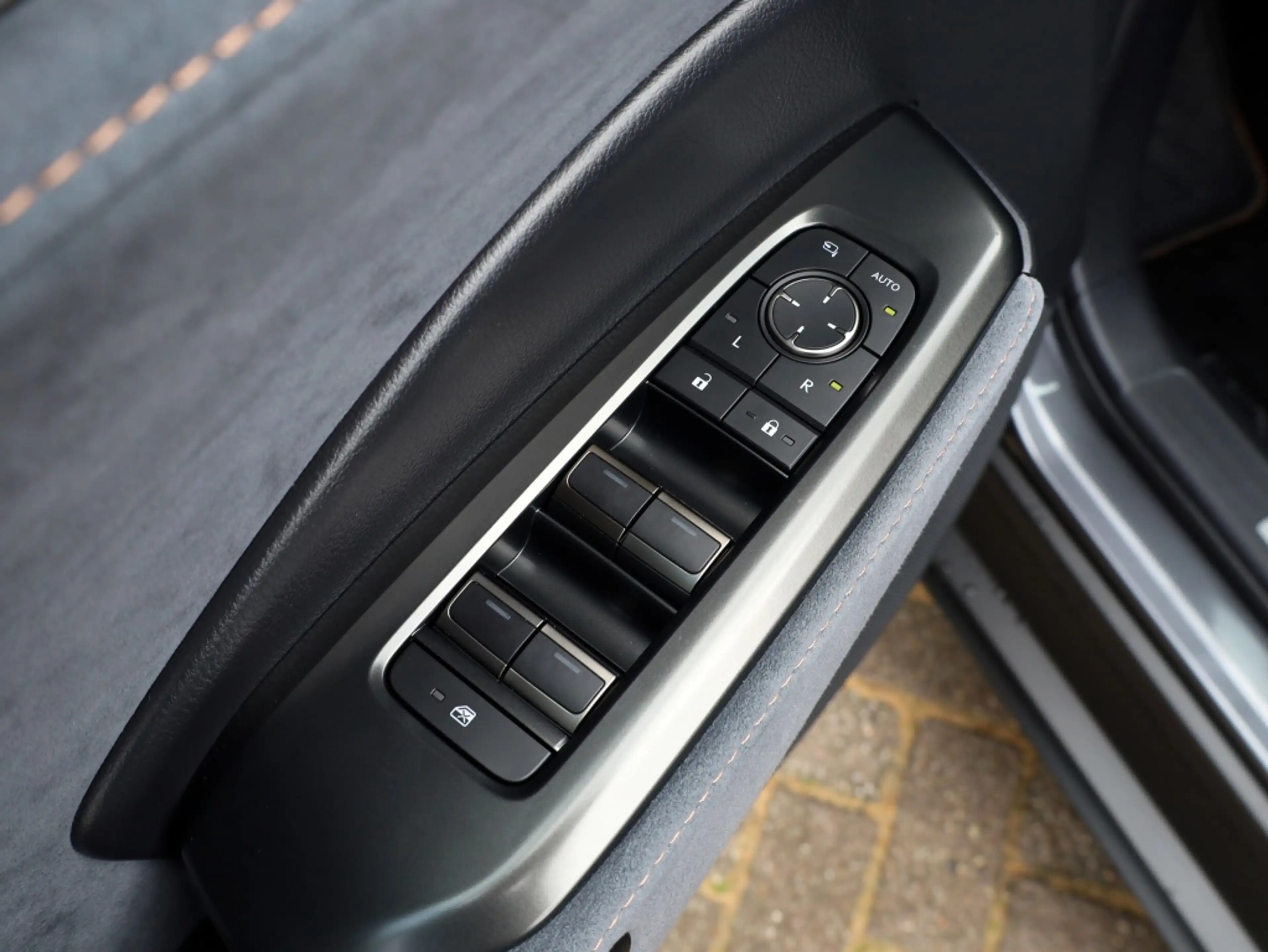 Lexus LBX Cool 2WD | Advanced Pack | Mark Levinson | 360 Cam — photo 19