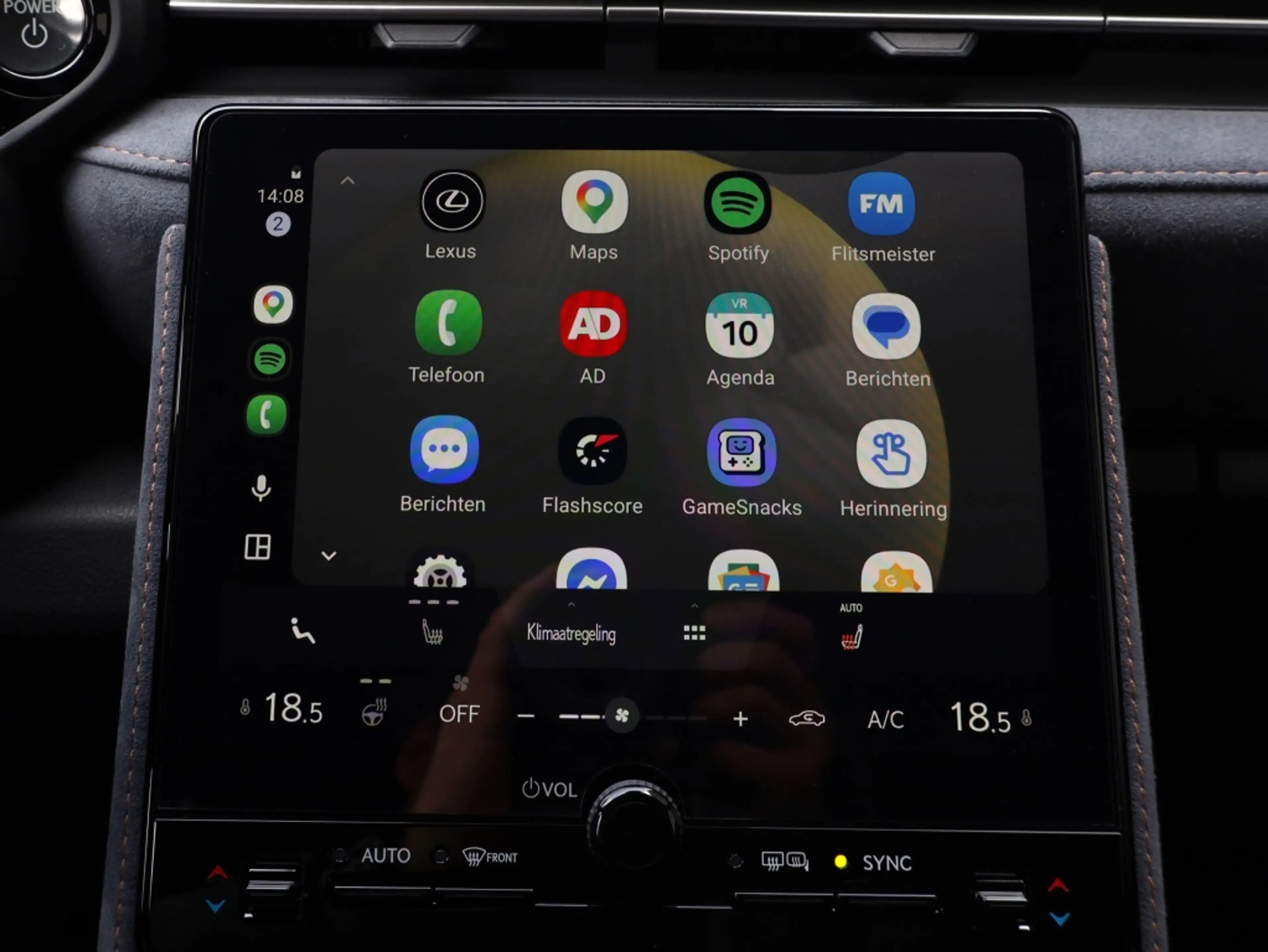 Lexus LBX Cool 2WD | Advanced Pack | Mark Levinson | 360 Cam — photo 16