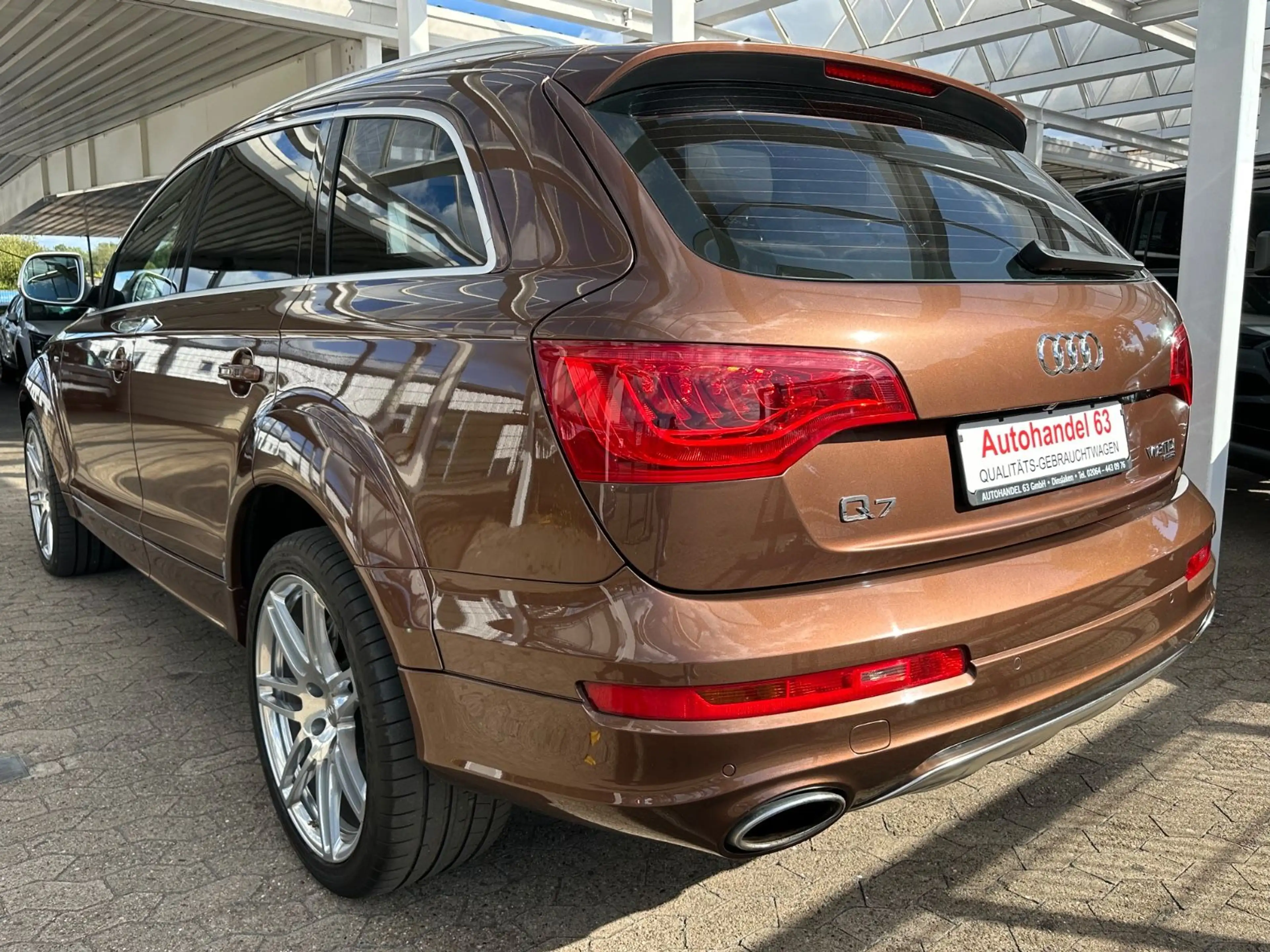 Audi Q7 6.0 TDI*Exclusive*Vollausstattung*TV*Ky-go*Cr — photo 12