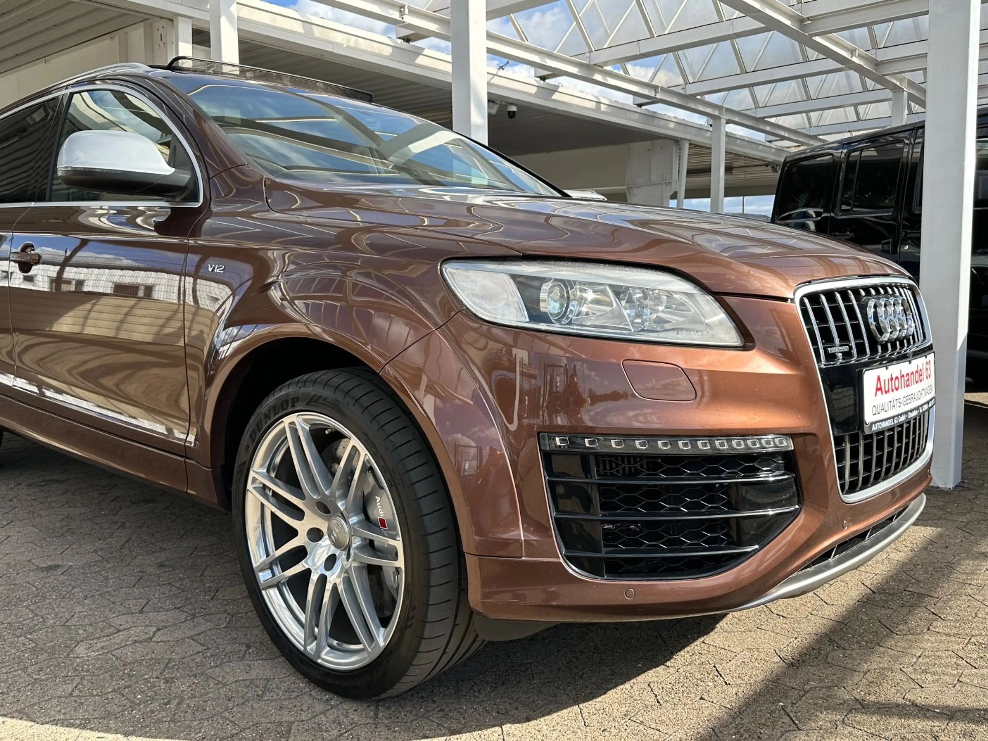 Audi Q7 6.0 TDI*Exclusive*Vollausstattung*TV*Ky-go*Cr — photo 3