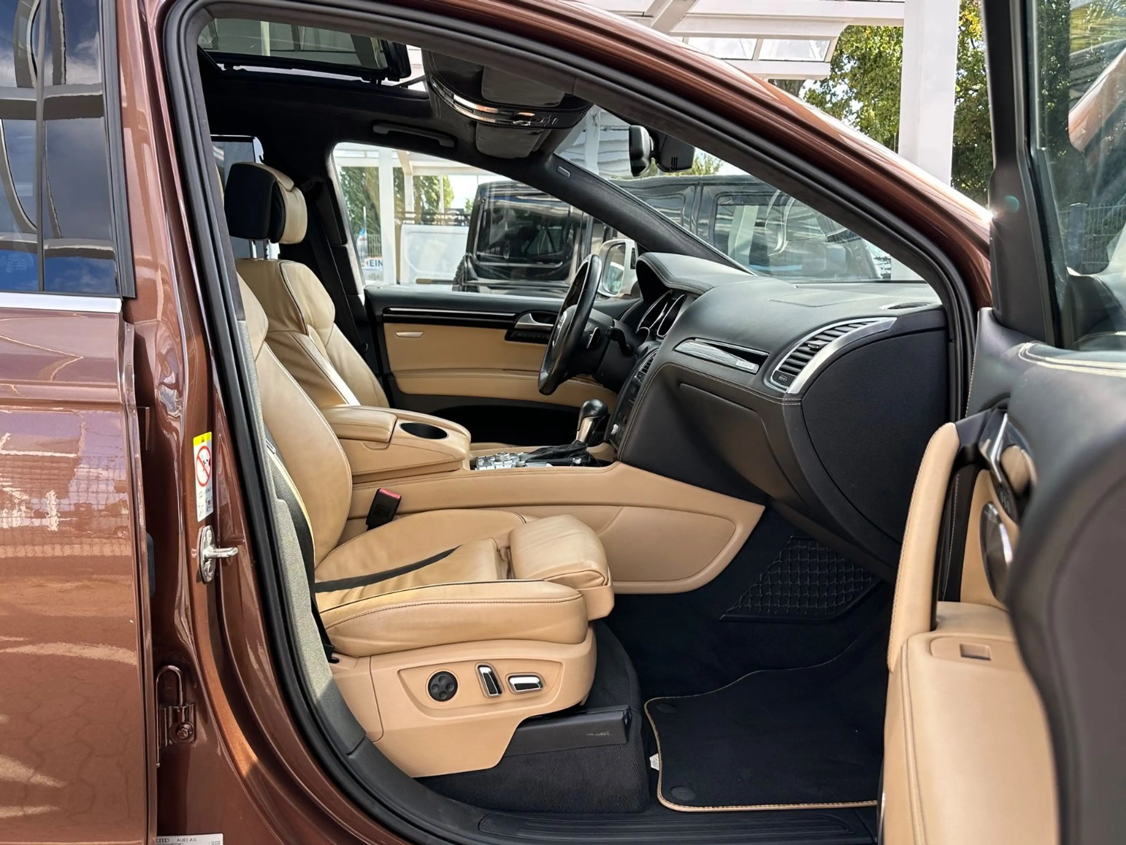 Audi Q7 6.0 TDI*Exclusive*Vollausstattung*TV*Ky-go*Cr — photo 5