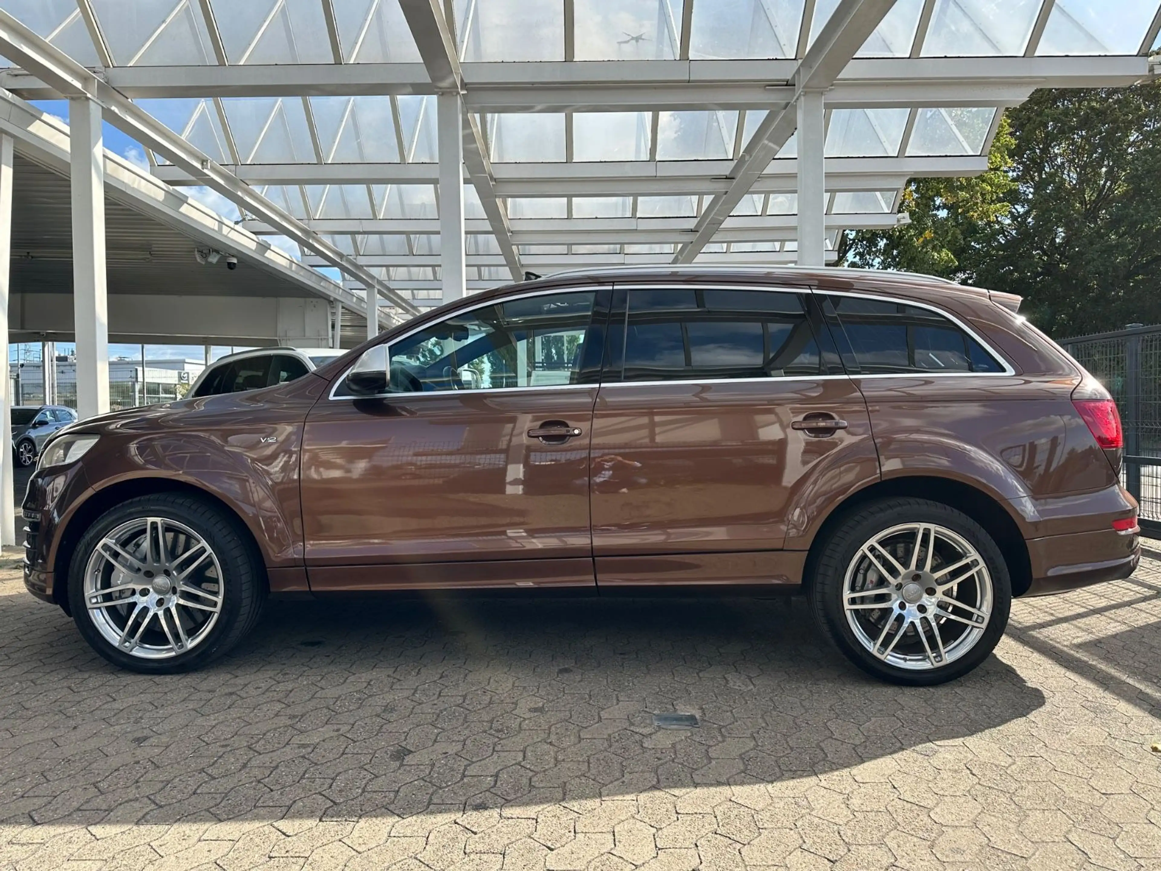 Audi Q7 6.0 TDI*Exclusive*Vollausstattung*TV*Ky-go*Cr — photo 9