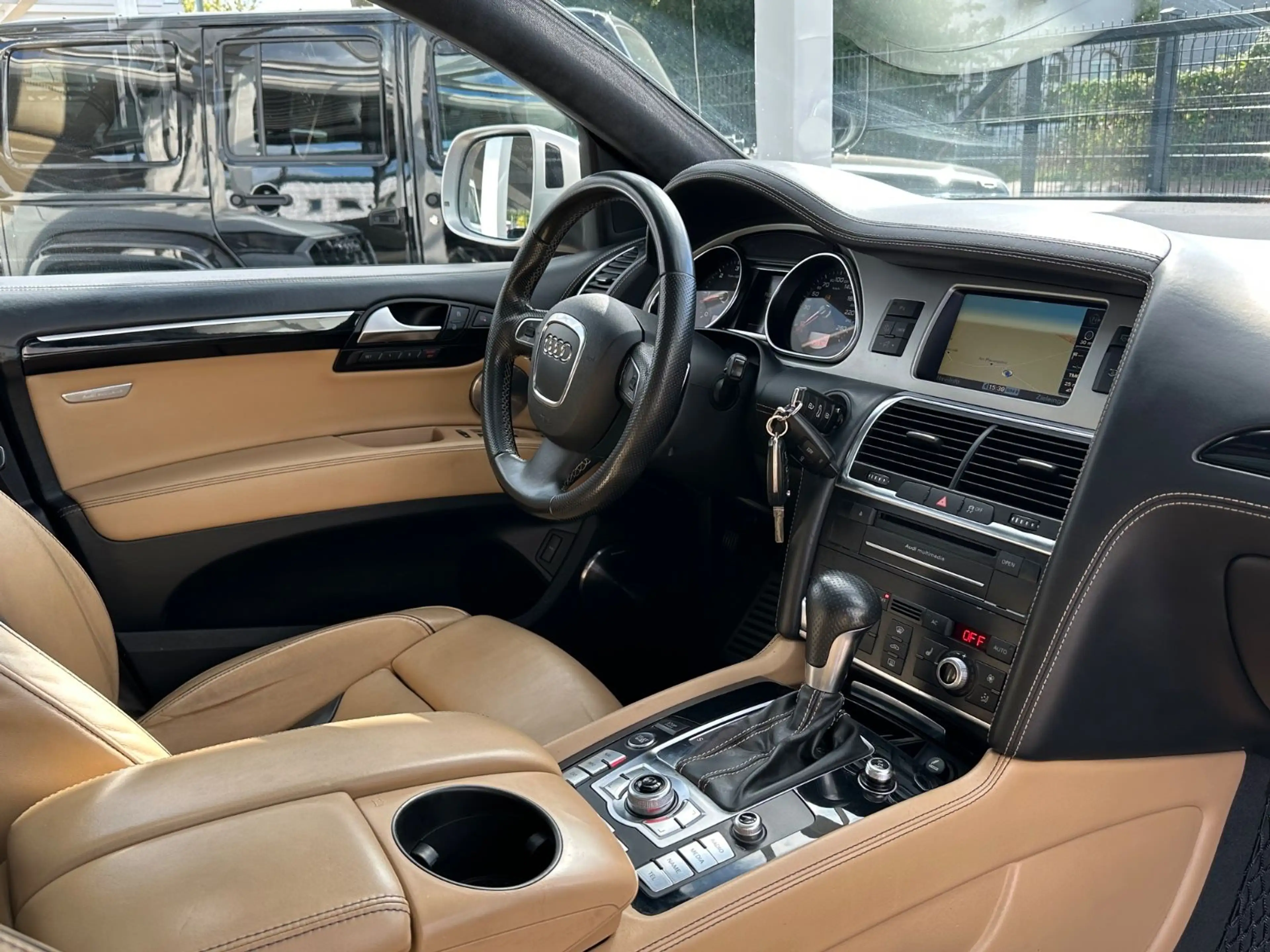 Audi Q7 6.0 TDI*Exclusive*Vollausstattung*TV*Ky-go*Cr — photo 6