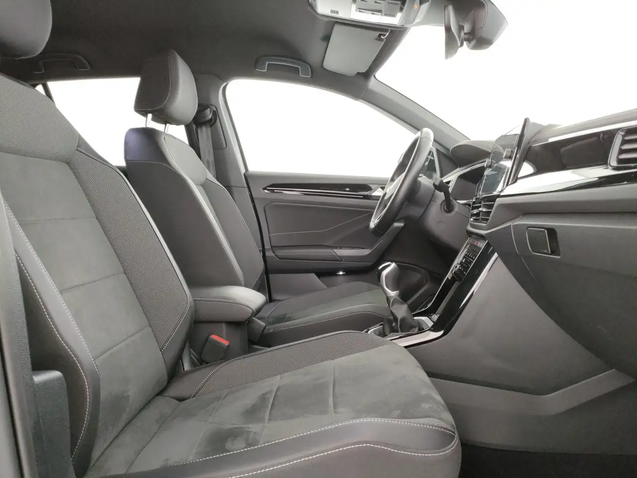 Volkswagen T-Roc 1.5 tsi style 12