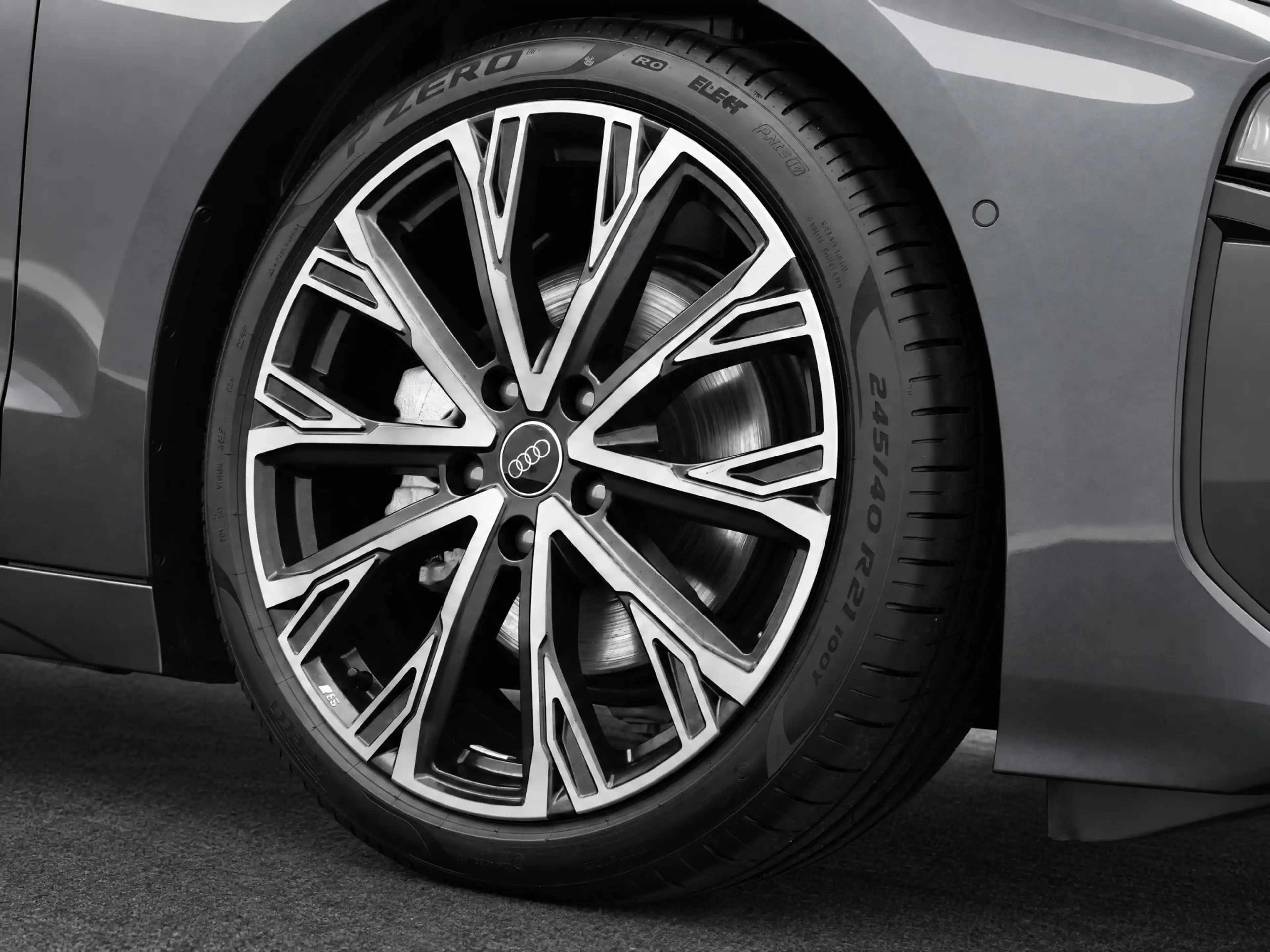 Audi A6 e-tron Avant edition 83 kWh 286pk · 98,1% · Panoramadak · — photo 11