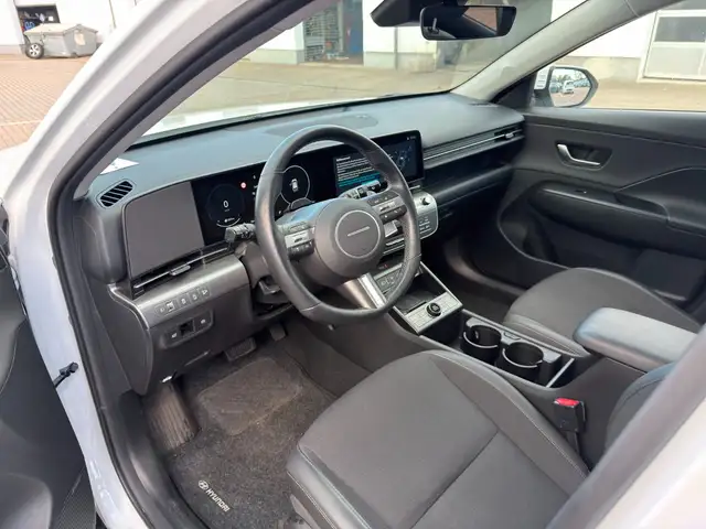 Hyundai Kona view 13