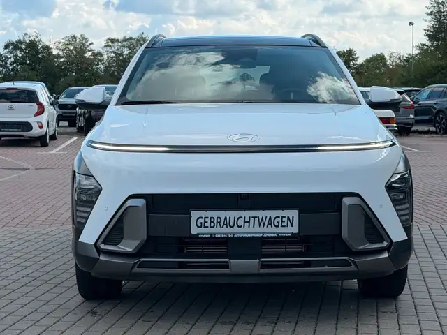 Hyundai Kona view 2