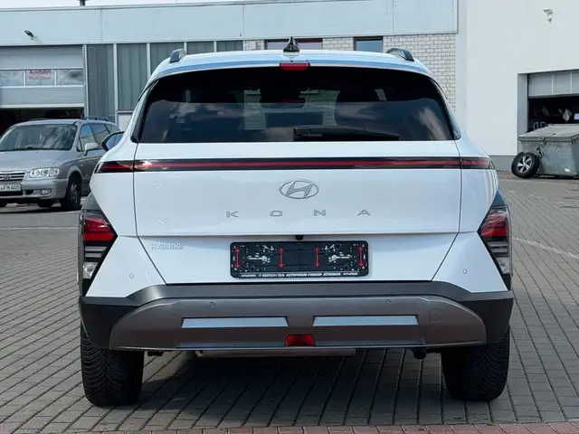 Hyundai Kona view 5