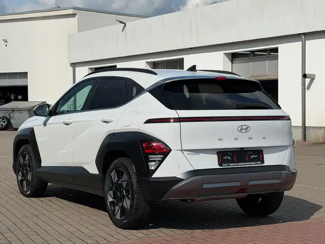 Hyundai Kona view 4