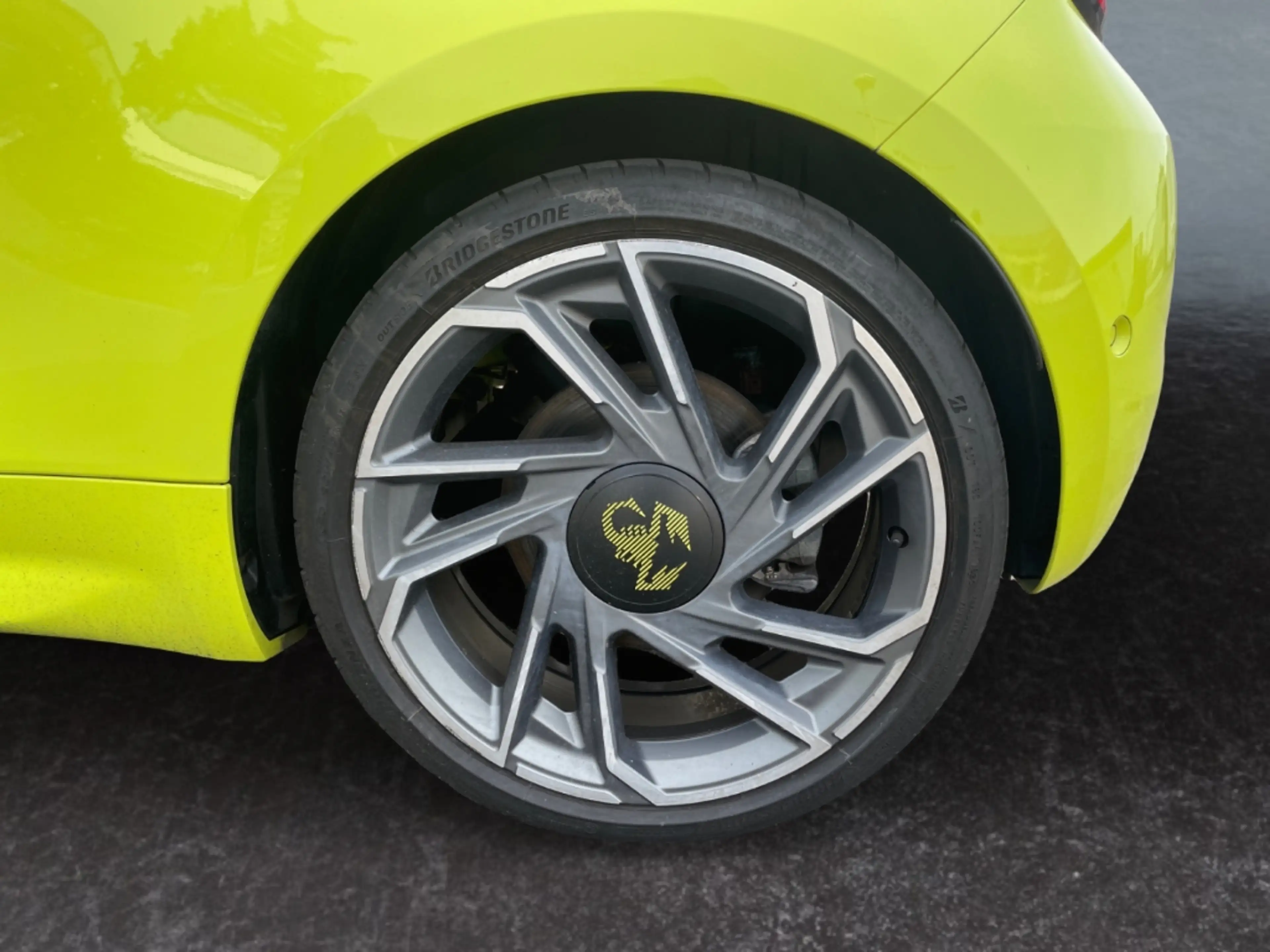 Abarth 500e Cabrio Scorpionissima Klimaautom Temp PDCv+h 360 K — photo 14