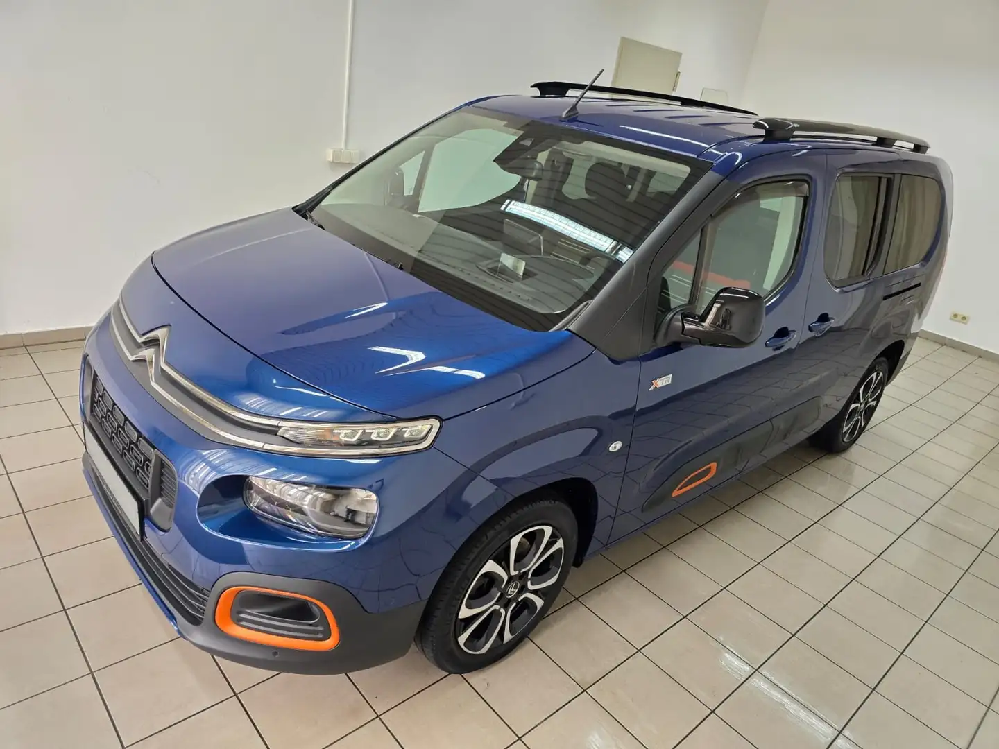 Citroen Berlingo Shine XL Klimaautomatik Telefon Kamera HUD AHK 17" Blau - 1
