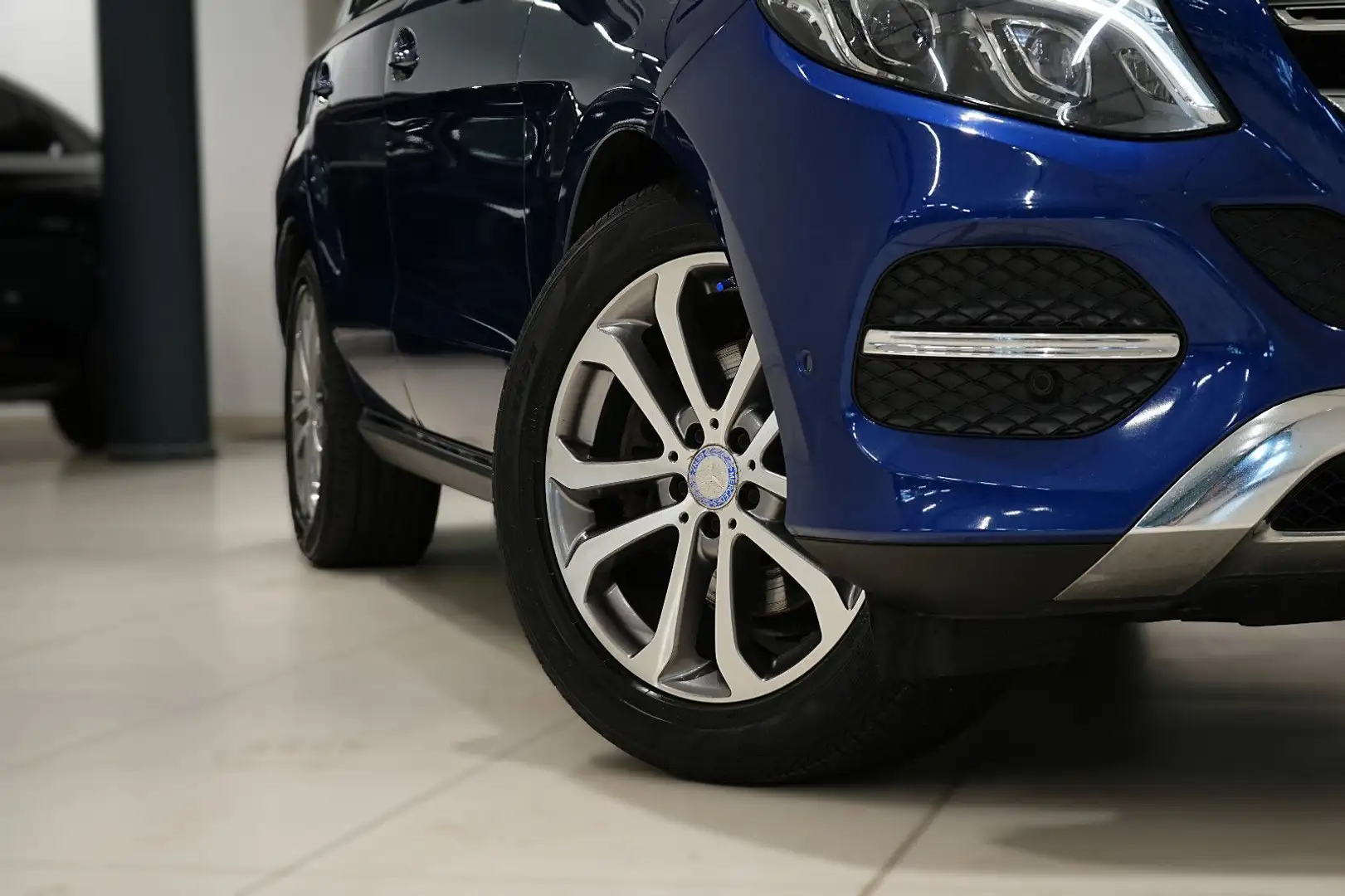 Mercedes-Benz GLE 350 d|MEMO|DISTR.|MASSAGE|PANO|AHK|H&K|LUFT.| Bleu - 2