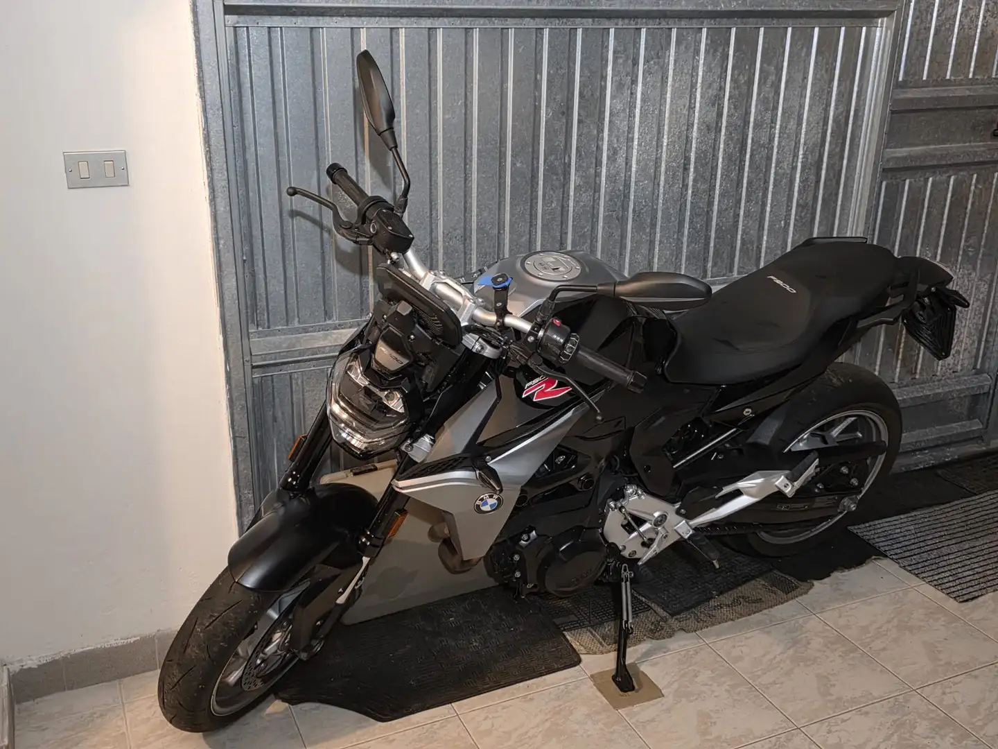 BMW F 900 R Nero - 1