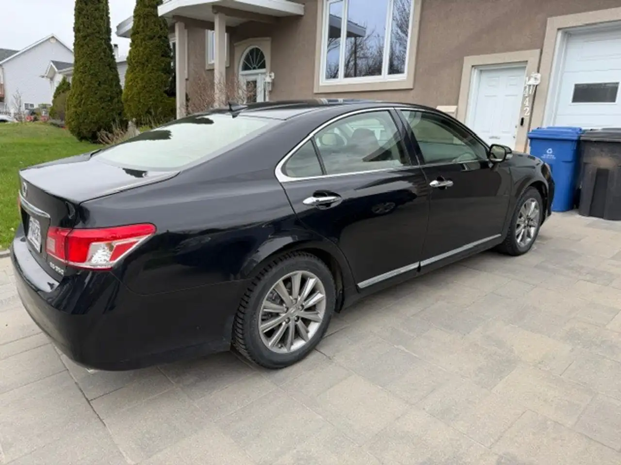 Lexus ES снимка Lexus ES