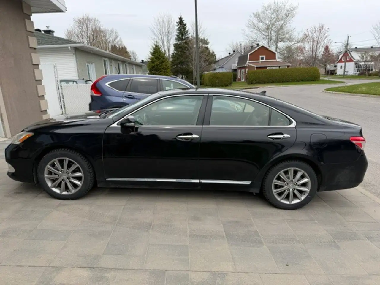 Lexus ES снимка Lexus ES