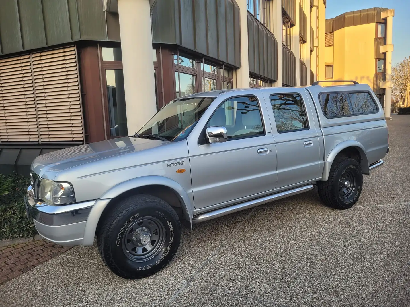 Ford Ranger Ranger Pick-Up 4x4 XLT HARDTOP-AHK-LKW-ZULASSUNG ! Silber - 2
