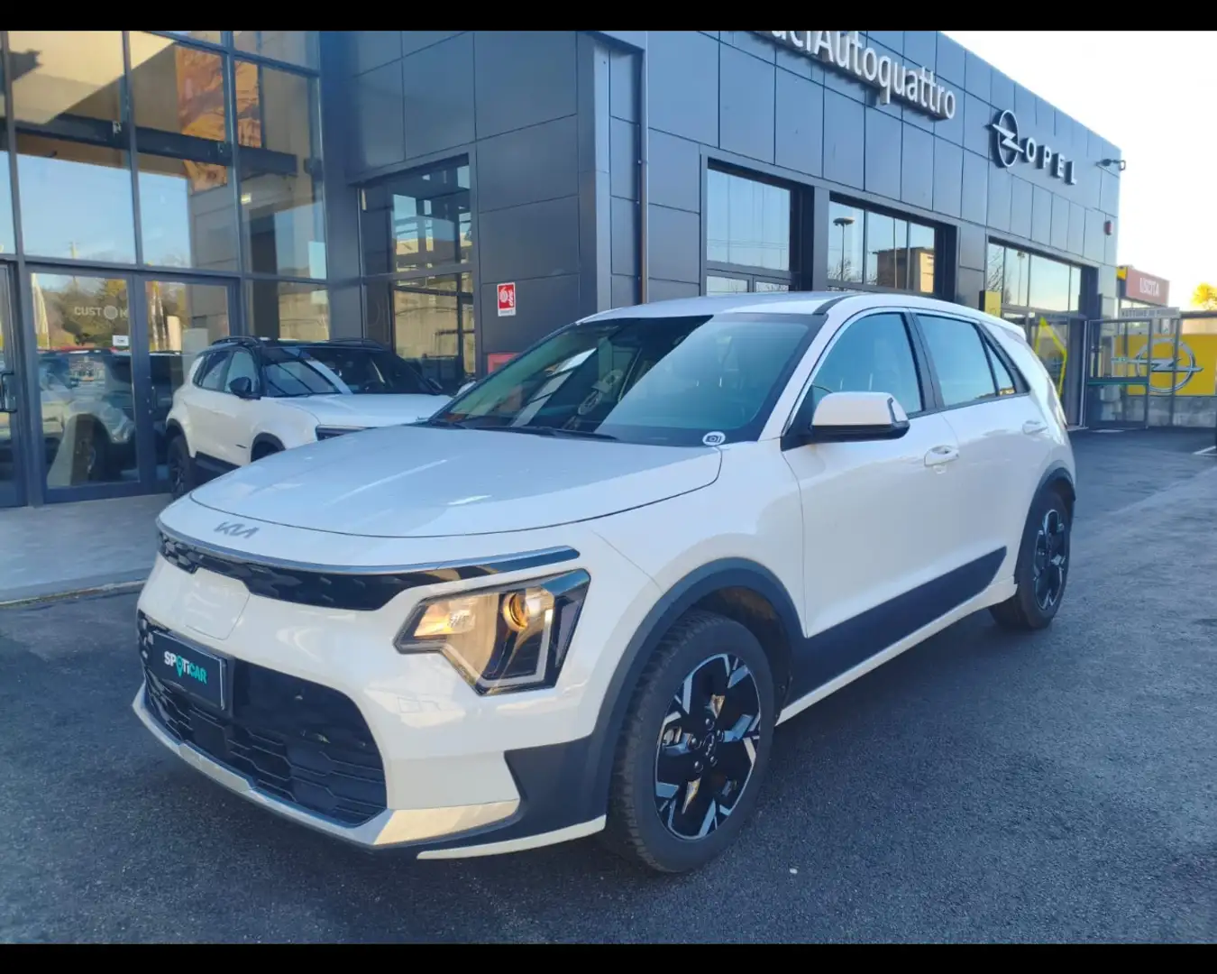 Kia Niro 64,8 kWh Business Wit - 1