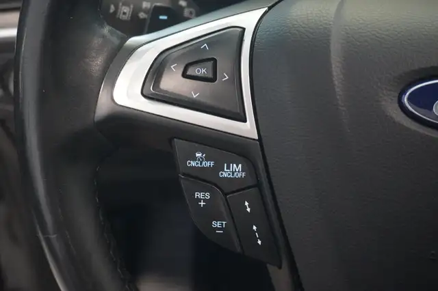 Ford Galaxy view 12