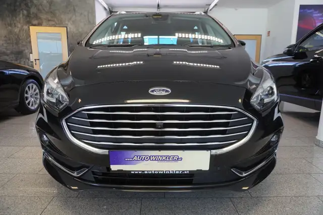 Ford Galaxy view 2