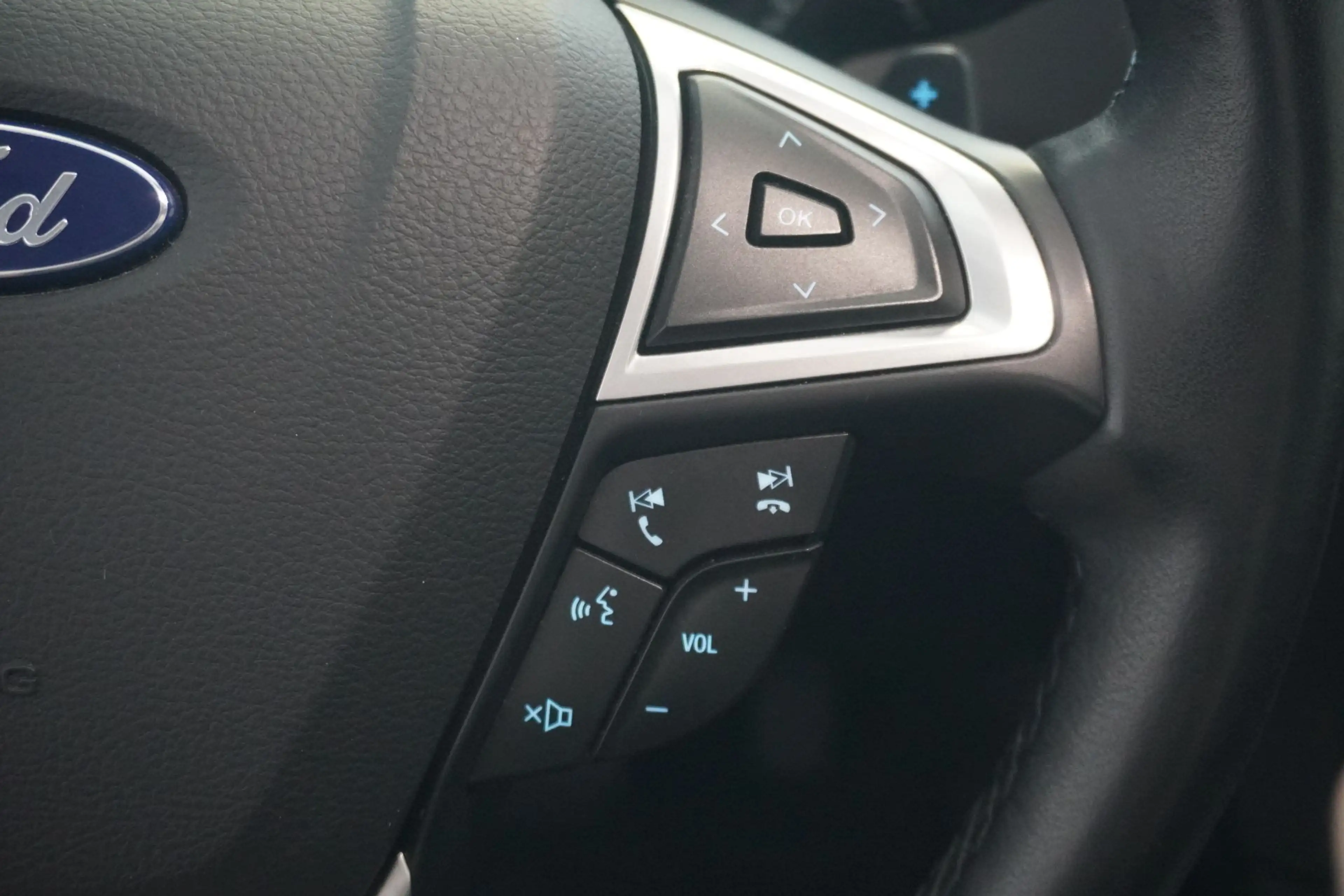 Ford Galaxy Titanium AWD Aut. AHV/LED/Navi — photo 13
