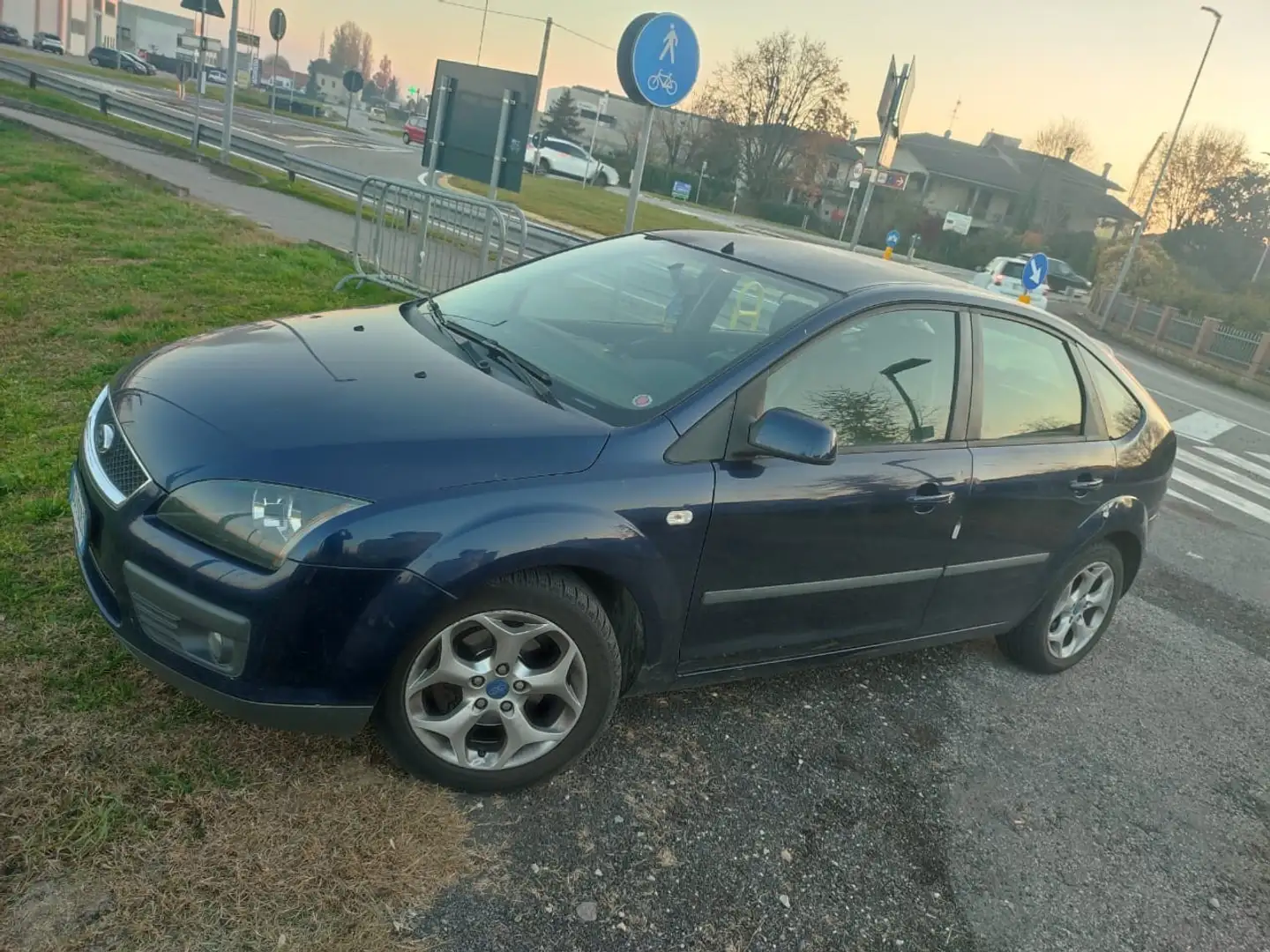 Ford Focus 5p 1.6 tdci LE 90cv - 1