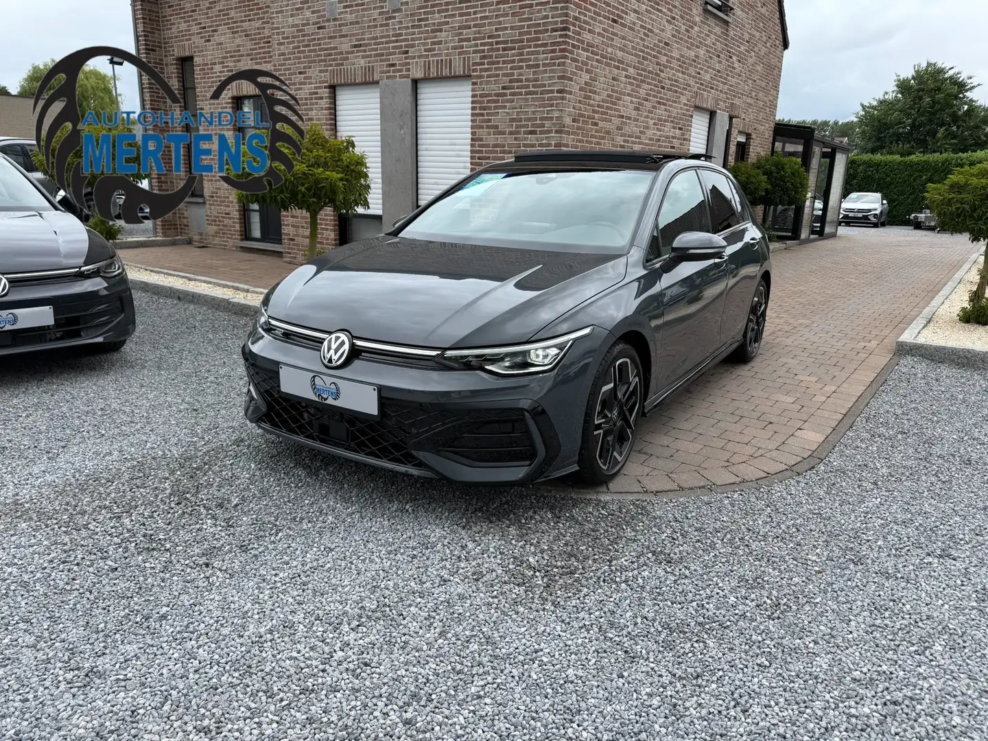 Volkswagen Golf VIII 1.5 eTSI 150PK DSG R-Line PANO NIEUW 0KM Gris - 1