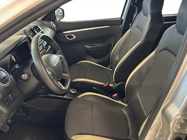 Dacia Spring view 11