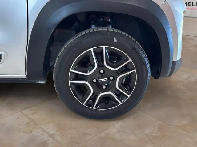 Dacia Spring view 6