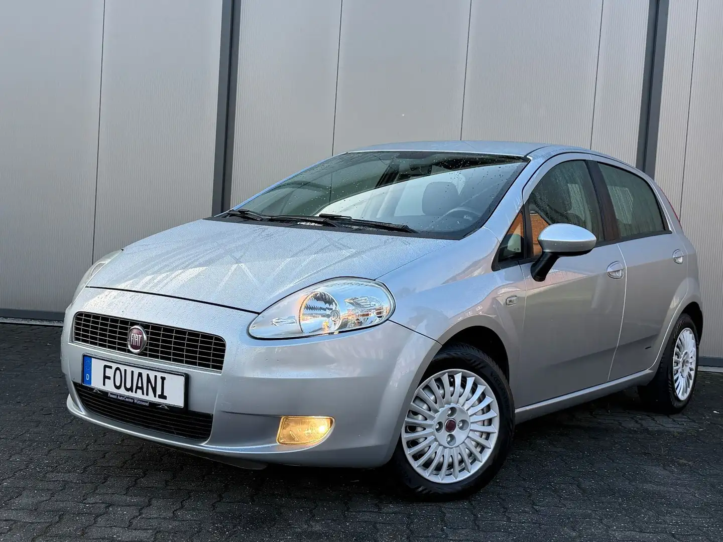 Fiat Grande Punto 1.2 8V Dynamic Silber - 1