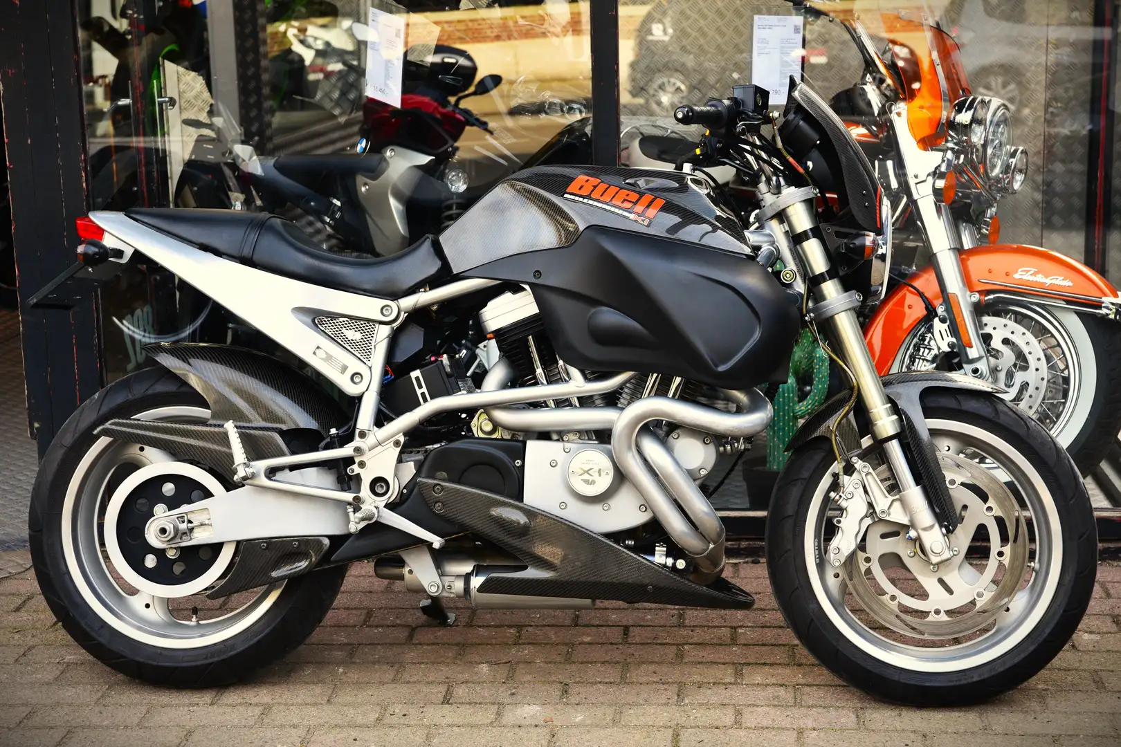 Buell X1 MILLENIUM LIMITED EDITION 556/800 ***MOTO VERTE*** Negru - 2