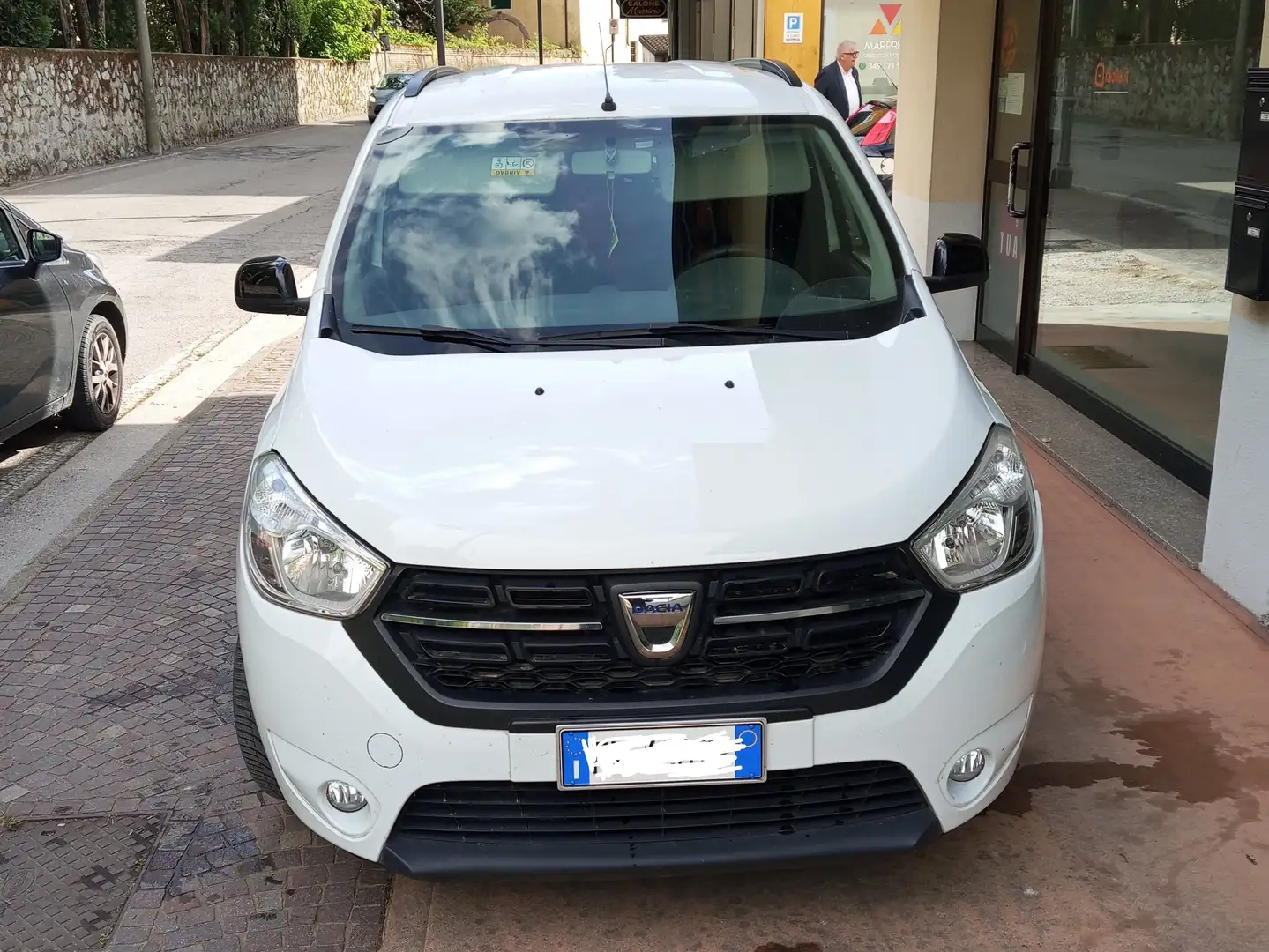 Dacia Lodgy 110CV 2019 7 Posti 1.6 Comfort Gpl S&S Bílá - 1