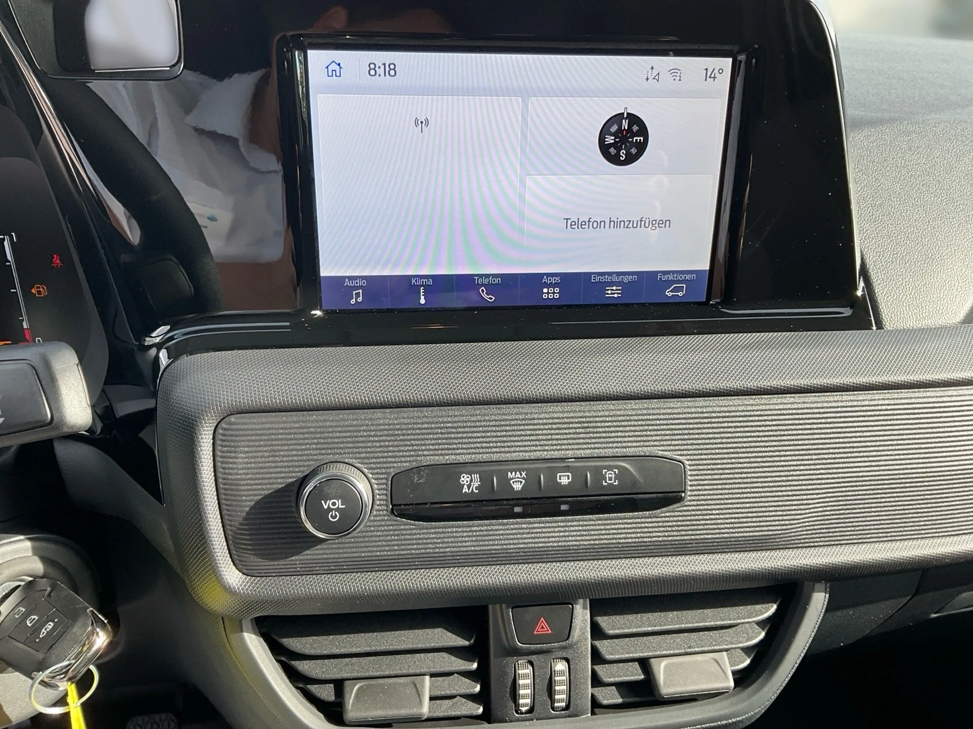 Ford Transit Courier Trend — photo 14