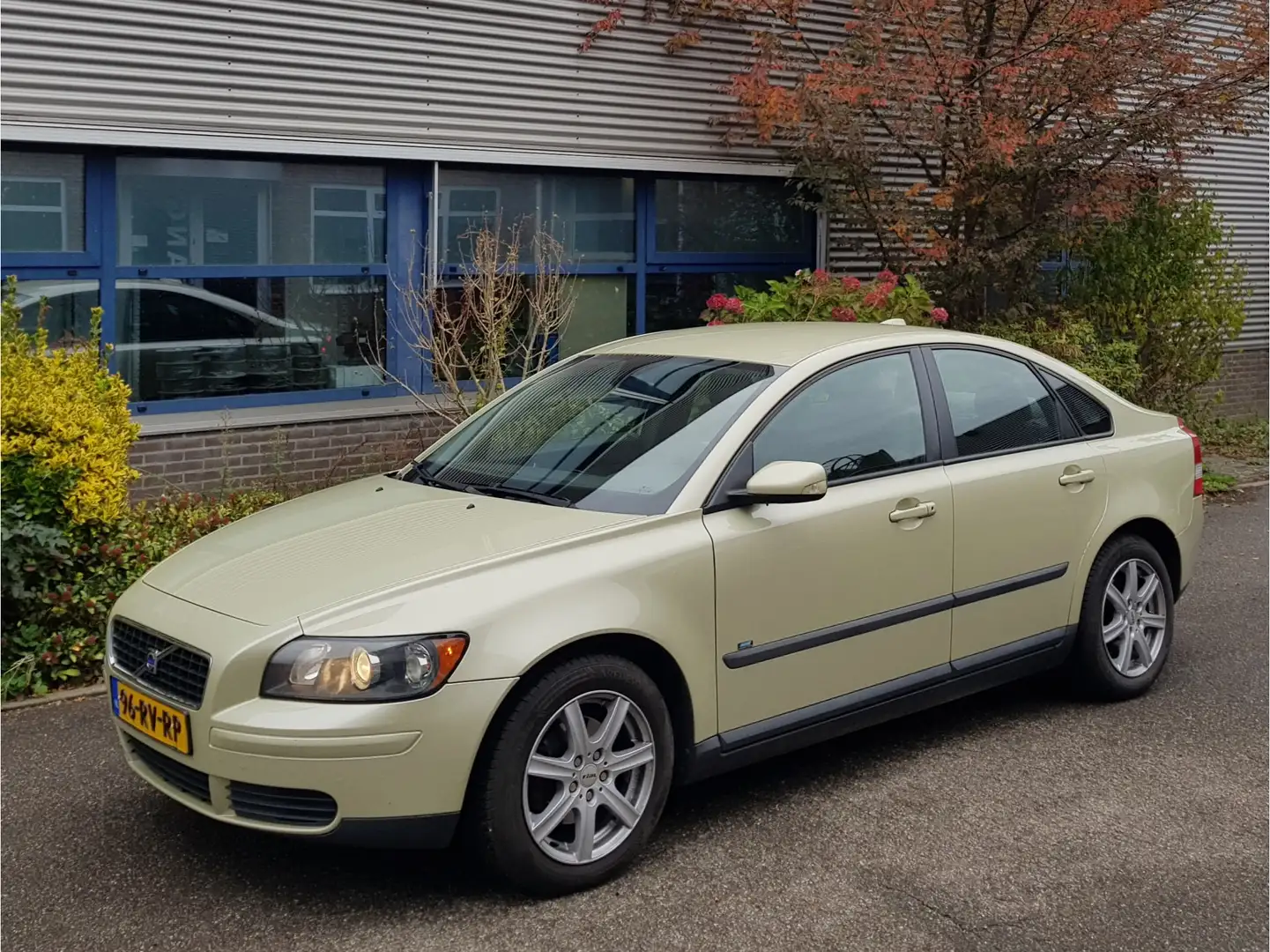 Volvo S40 1.8 Nette Staat! Airco Trekhaak Cruise LmVlg Groen - 2