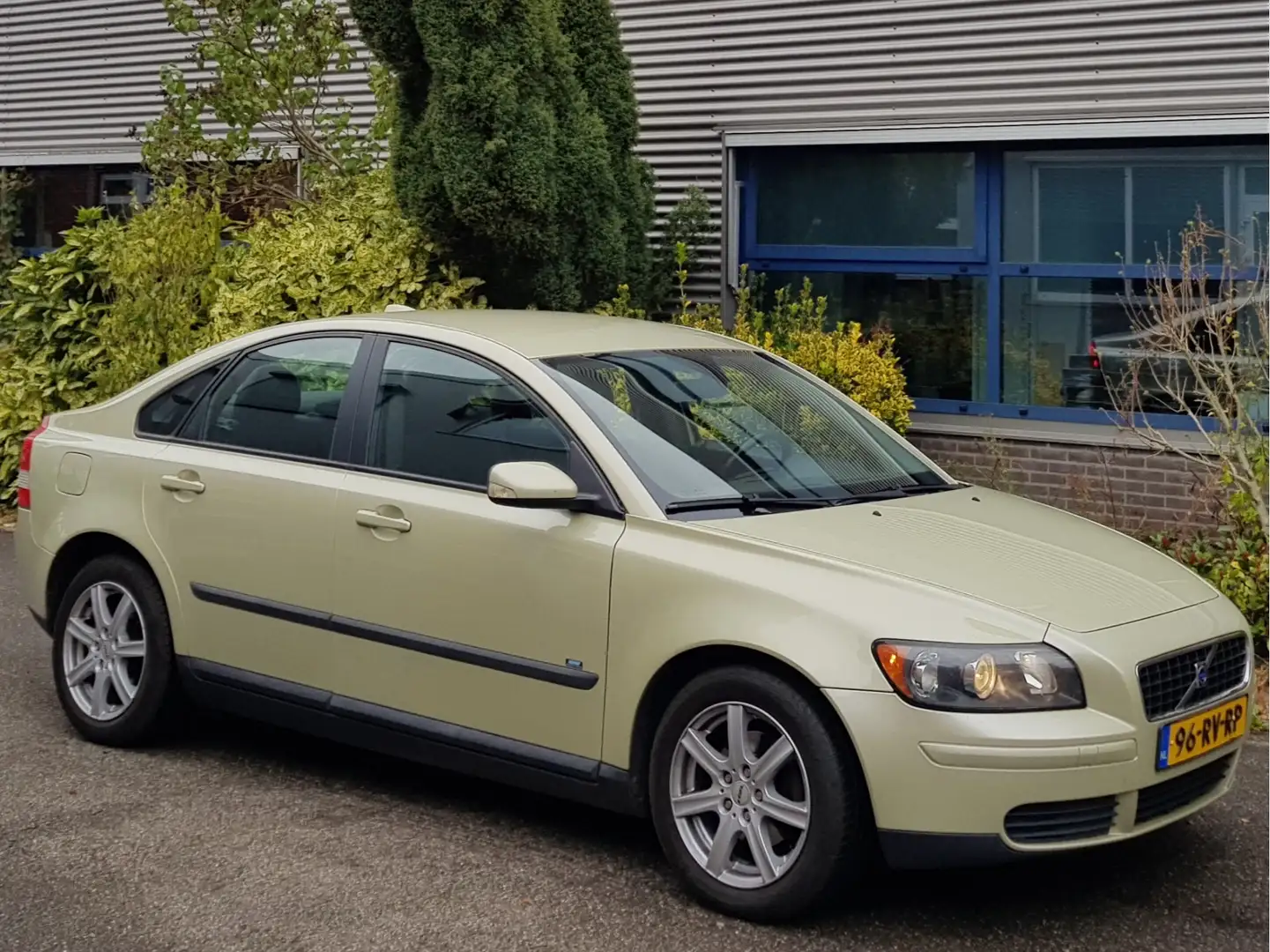 Volvo S40 1.8 Nette Staat! Airco Trekhaak Cruise LmVlg Groen - 1