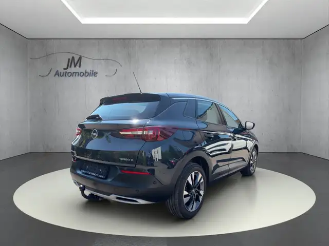 Opel Grandland view 7