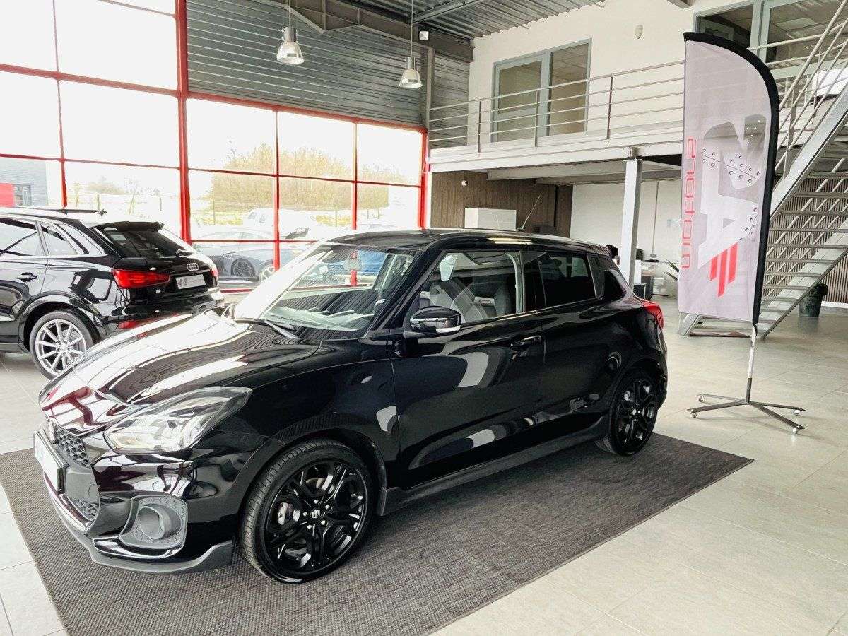 2020 Suzuki SWIFT
