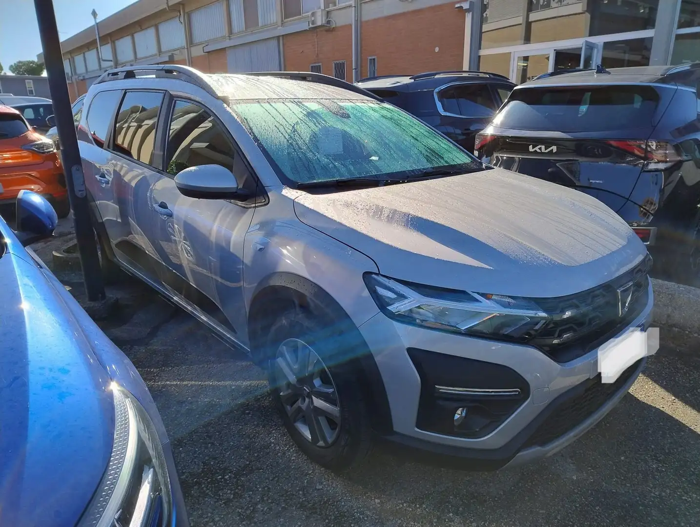 Dacia Jogger Jogger 1.0 TCe GPL 100 CV 5 posti Comfort Silber - 2