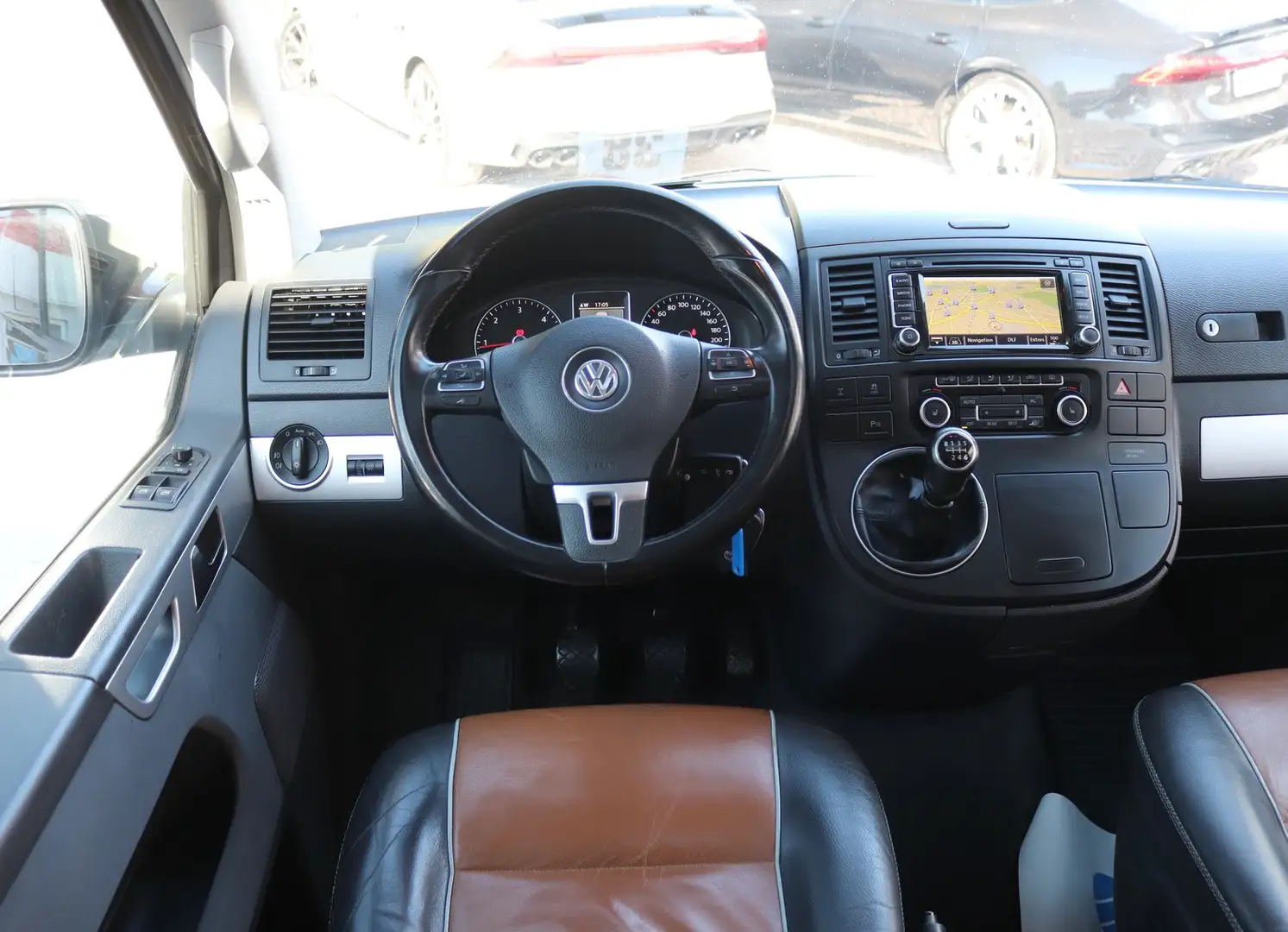 Volkswagen T5 Multivan T5 2.0 TDI Multi. PanAmericana 4Mo*StandHz*el.SD Siyah - 2