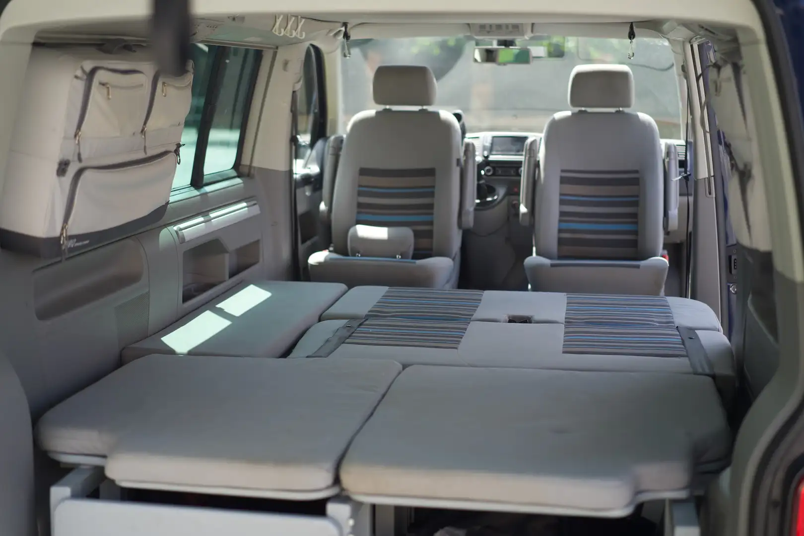 Volkswagen T5 California Beach - 2