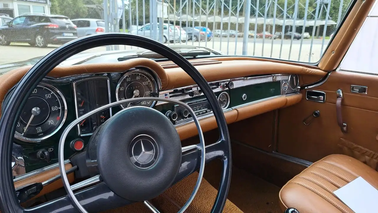 Mercedes-Benz SL 280, foto 9