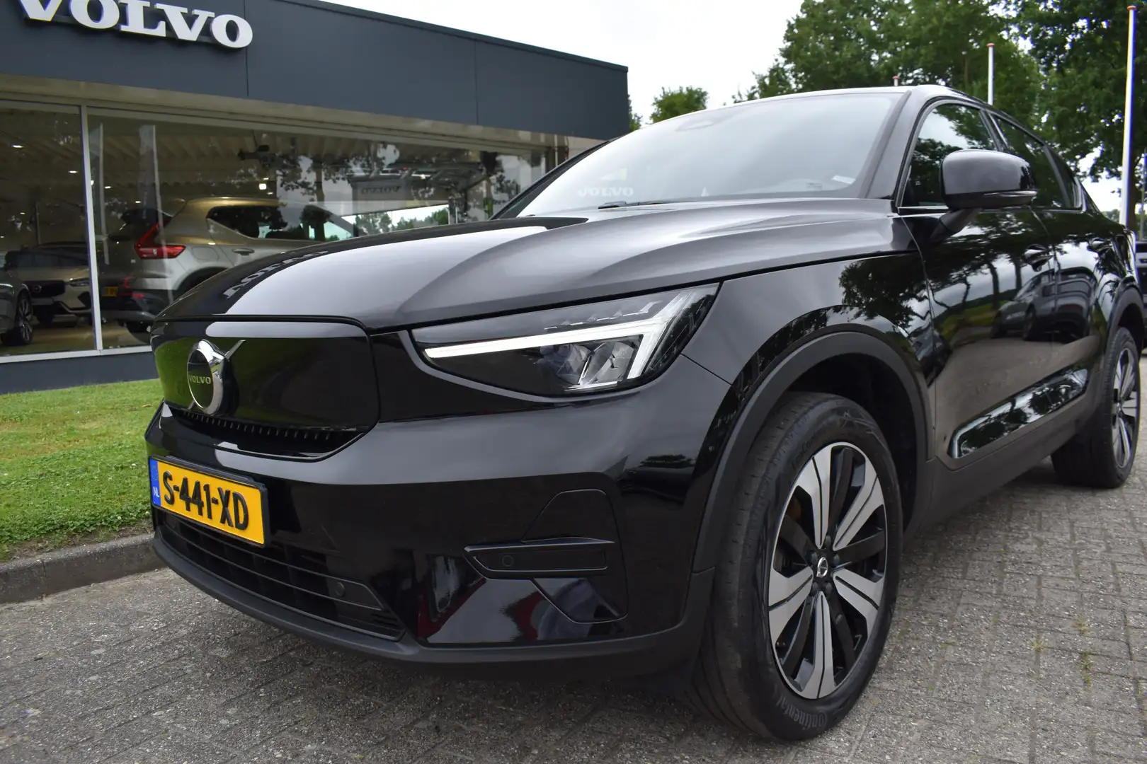 Volvo C40 Recharge Plus 69 kWh Panoramadak | Camera | Apple Noir - 2