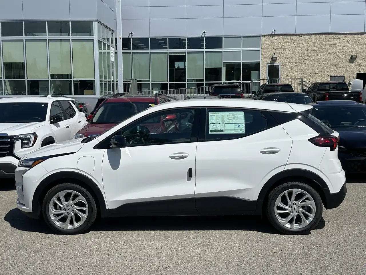 Chevrolet Bolt photo Chevrolet Bolt